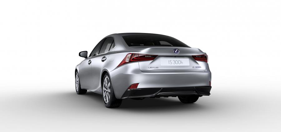  Lexus IS300h 2013 года  (фото 21 из 26)